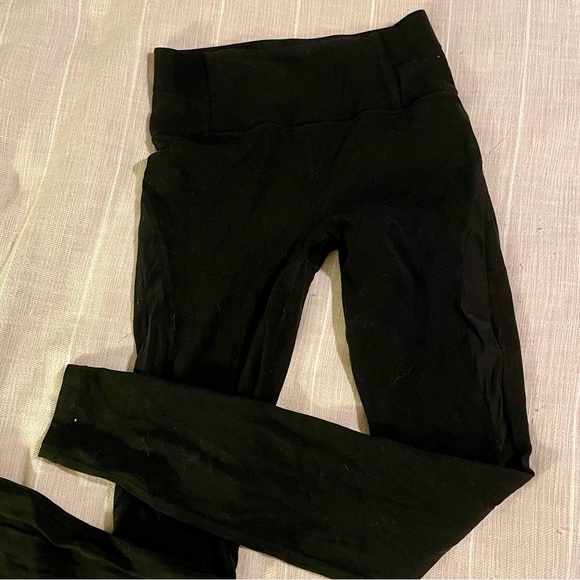 Black Athleta Aura heel tight - Picture 4 of 9